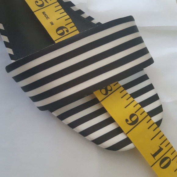 Sandals With Straps Low Block Heeled Square Toe - Picture 10 of 11